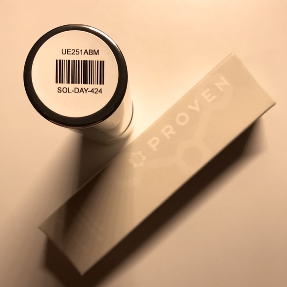 Proven Day Moisturizer - Picture 2 of 4